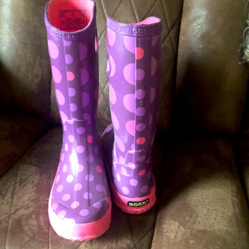 BOGS. Pink/purple size 4